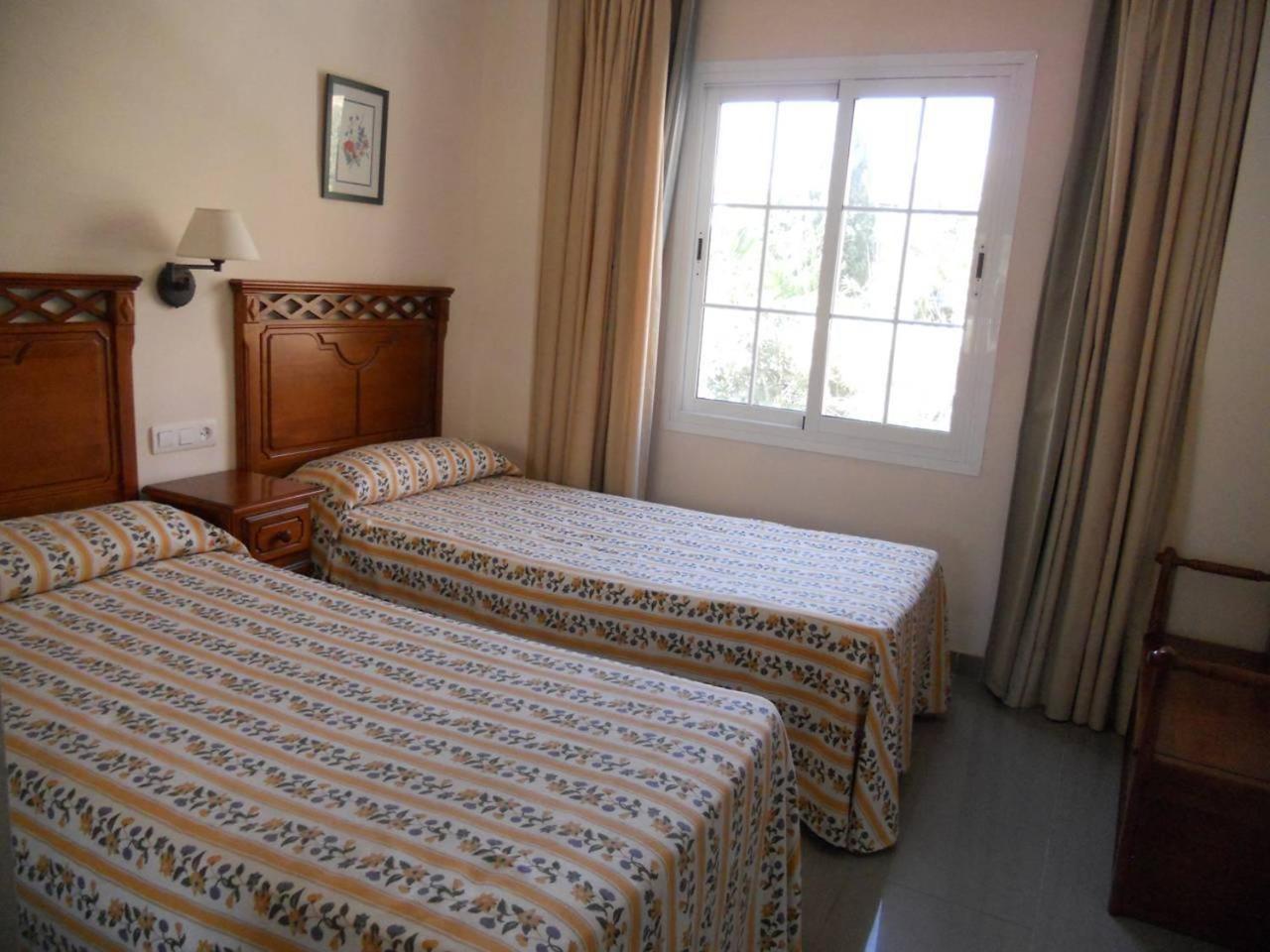 Apartamentos Nerja Bahia Esterno foto