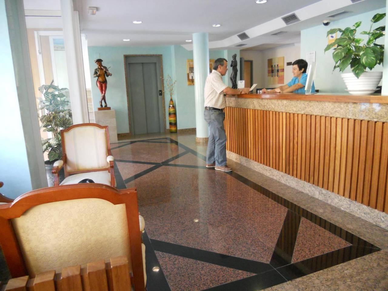 Apartamentos Nerja Bahia Esterno foto